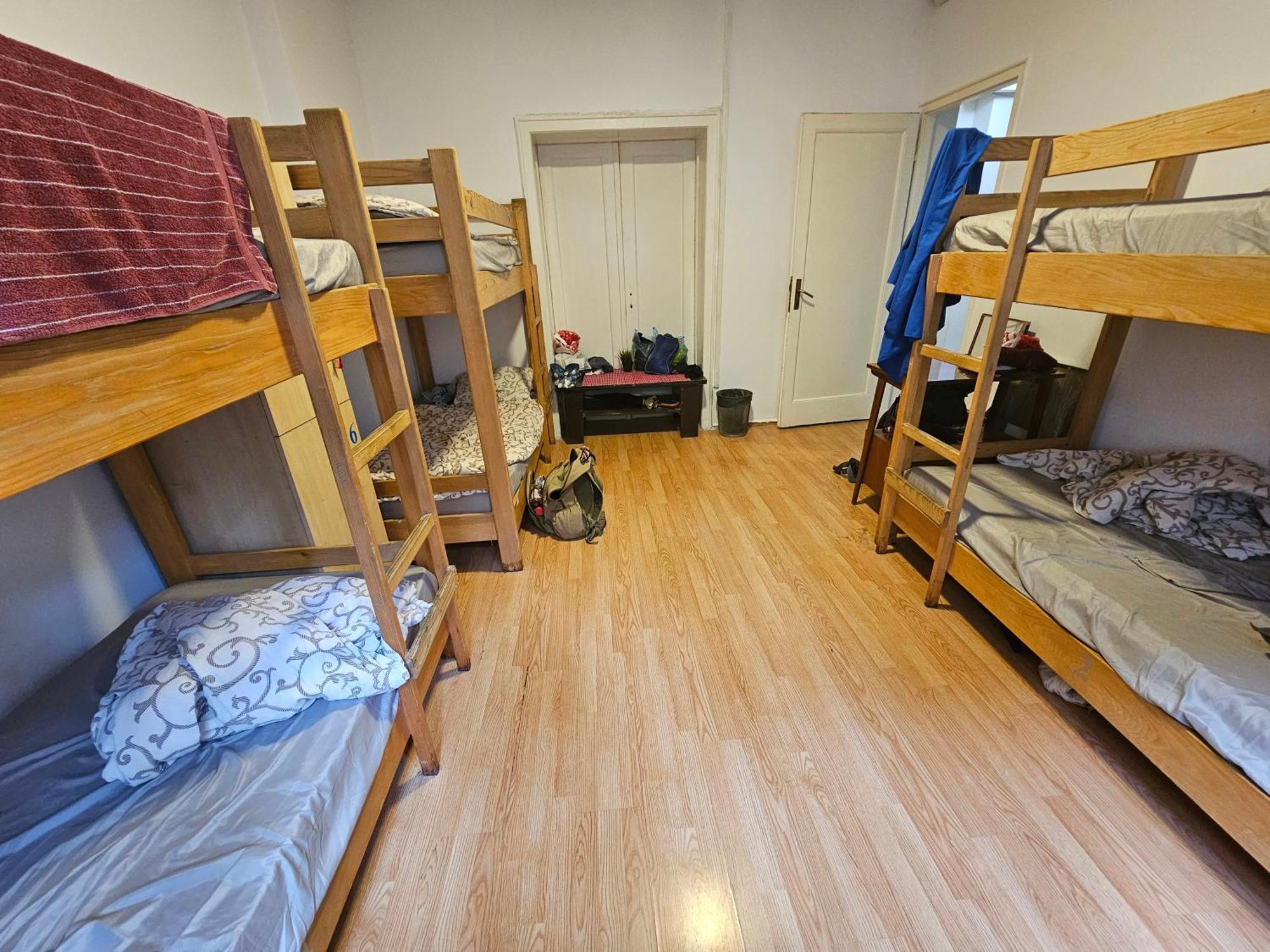 The Traveling Theater Hostel Belgrade Luaran gambar